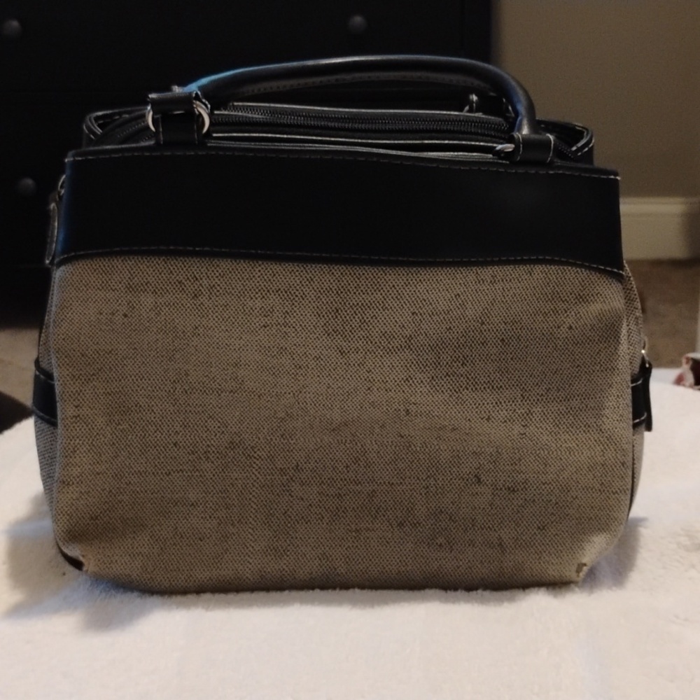 Hand bag - Picture 3 of 4